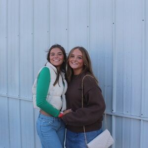 Meet your Posher, Bella